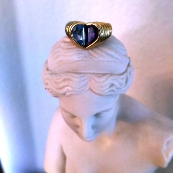 Vintage Bvlgari 18K Yellow Gold Aquamarine Amethyst Heart Ring - Picture 8 of 13